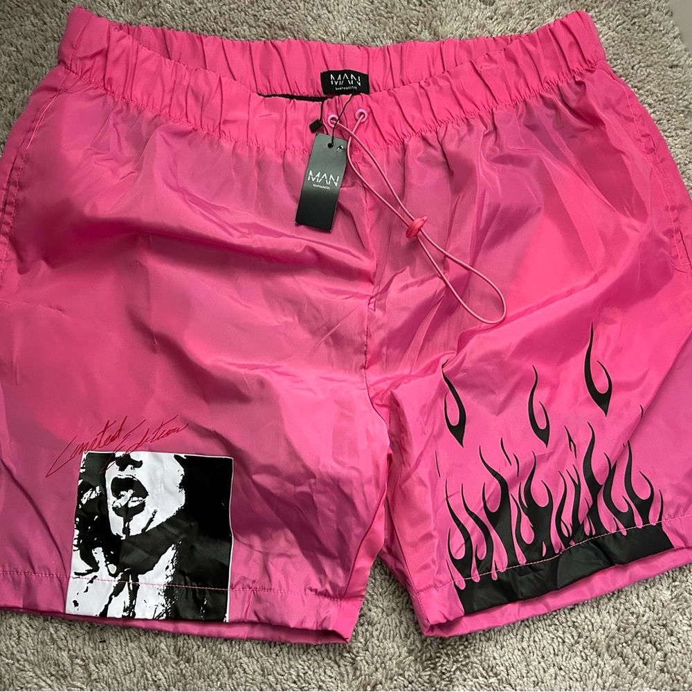 Limited Brand Edition Boohoo Mens Pink Athletic Shorts